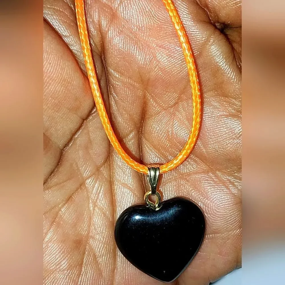 Beautiful glass heart necklace for women and girls